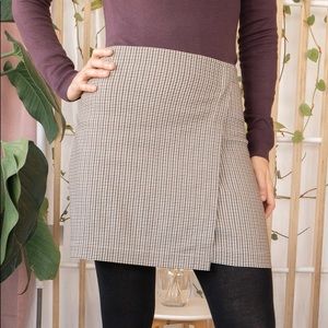 NWOT Houndstooth Wrap Effect mini skirt